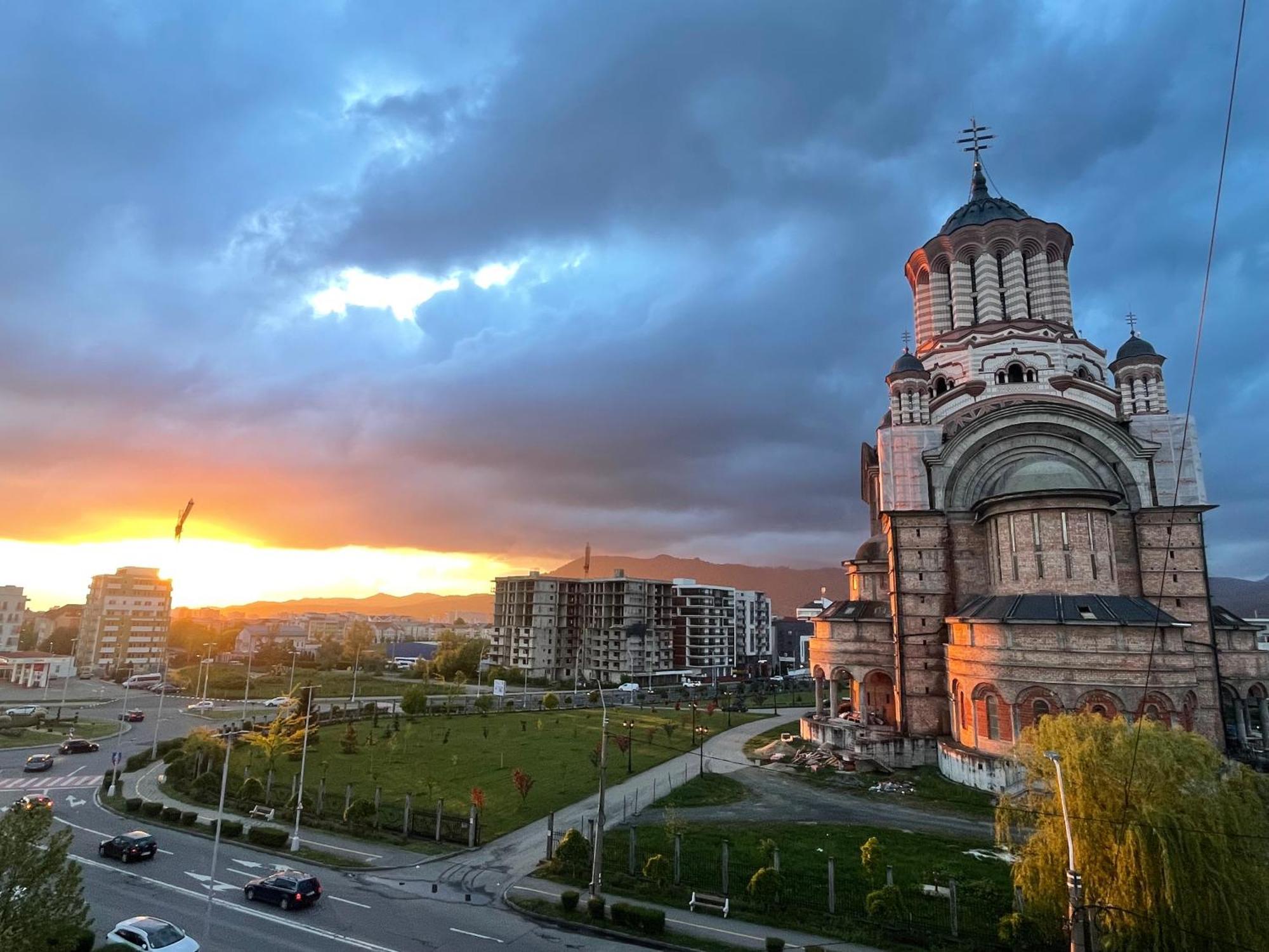 Cozzzy Sunset Baia Mare